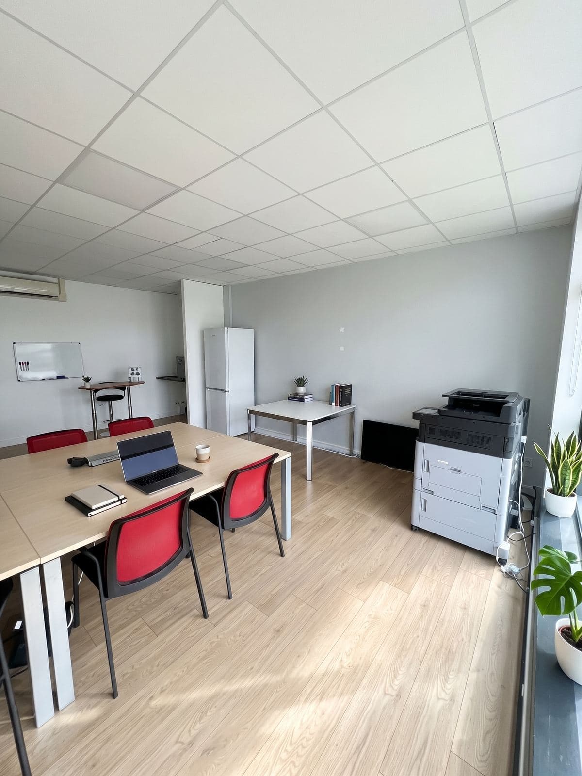 Les Ulis (91940) — Bureaux Lumineux 80 m² (Courtabœuf R+1) — photo 4